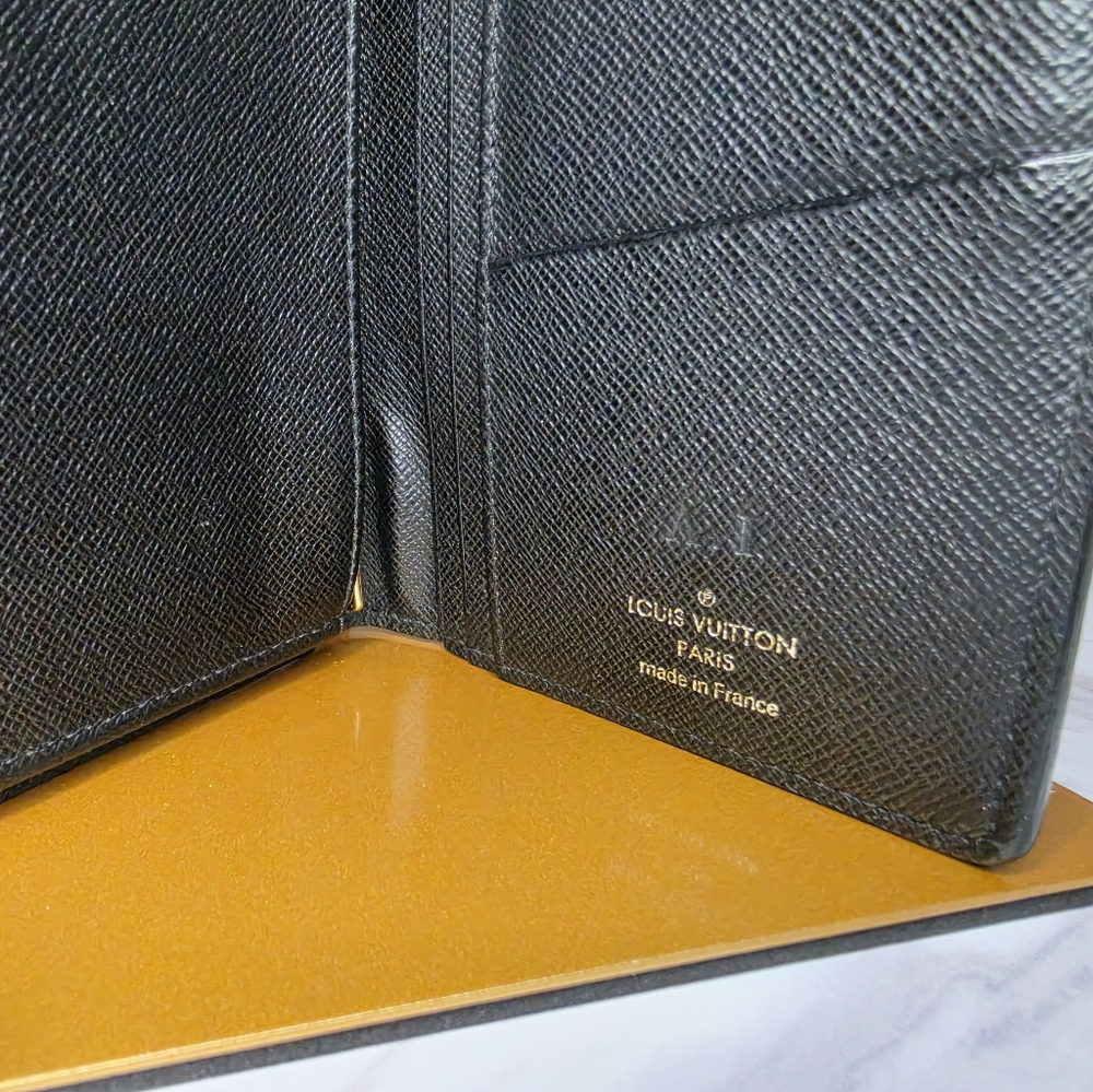 Louis Vuitton Damier Graphite Brazza Wallet | EXCELLENT CONDITION ✨️ - Picture 4 of 12